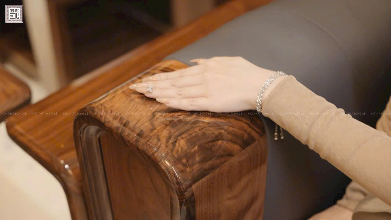 Xưởng sản xuất nội thất gỗ óc chó